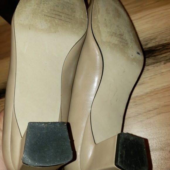 Donna Lawrence SZ 9 Man Made Materials - Picture 5 of 6